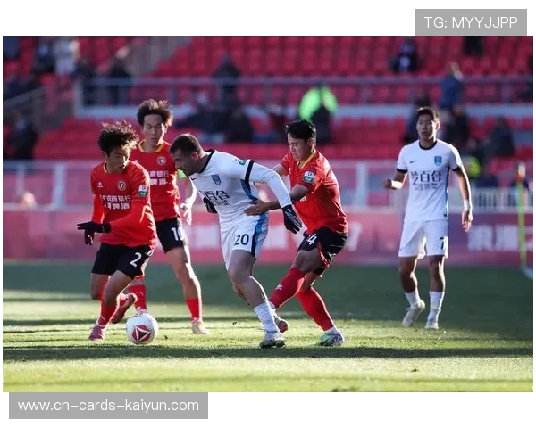 辽宁铁人邦本宜裕边路助攻锋线连续配合——从赛场到日常的高能协同之道